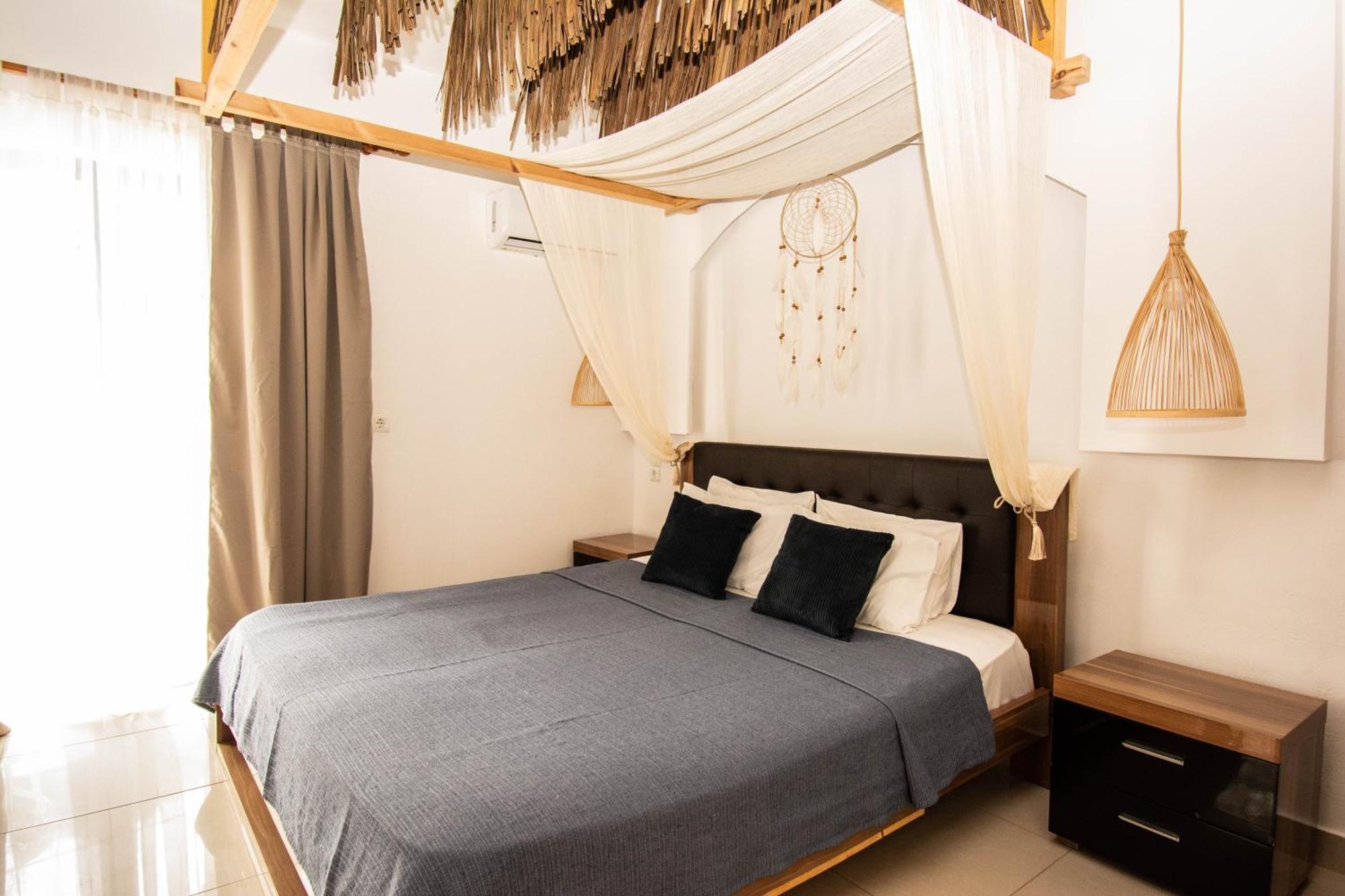 Ov Suites "By Checkin" Hersonissos  Exteriör bild